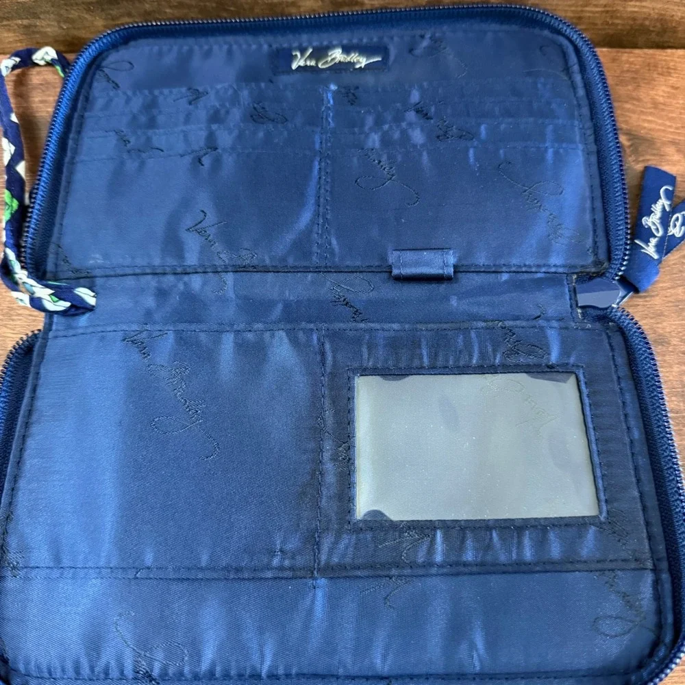 Vera Bradley Lilli Bell Quilted Zip Around Wristlet Wallet Blue Green Diamond